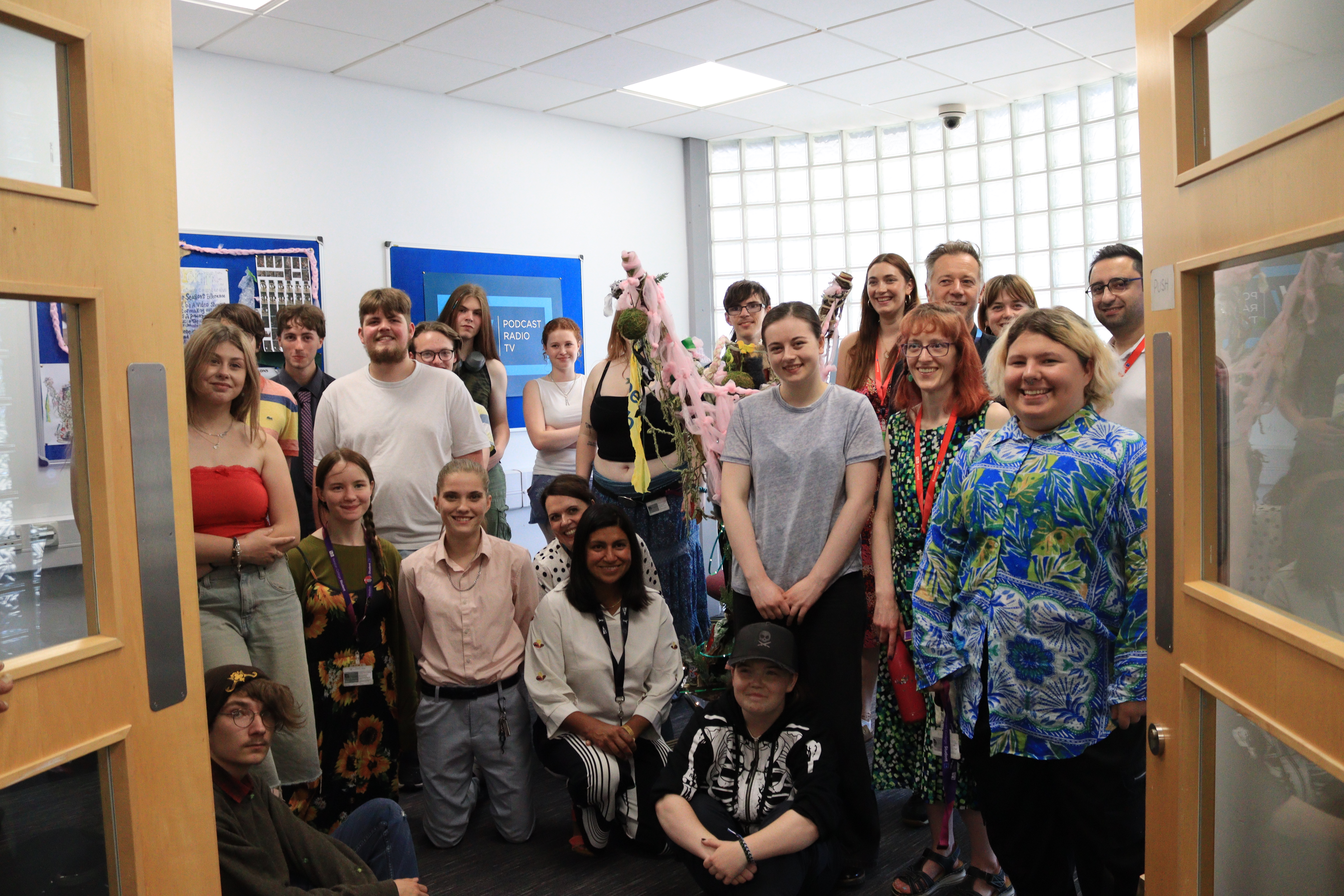 Group of students that participated in the trigger project