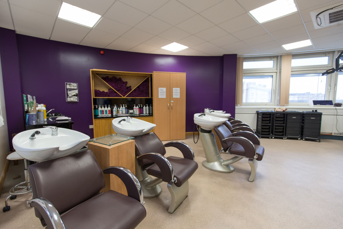 salon chairs 