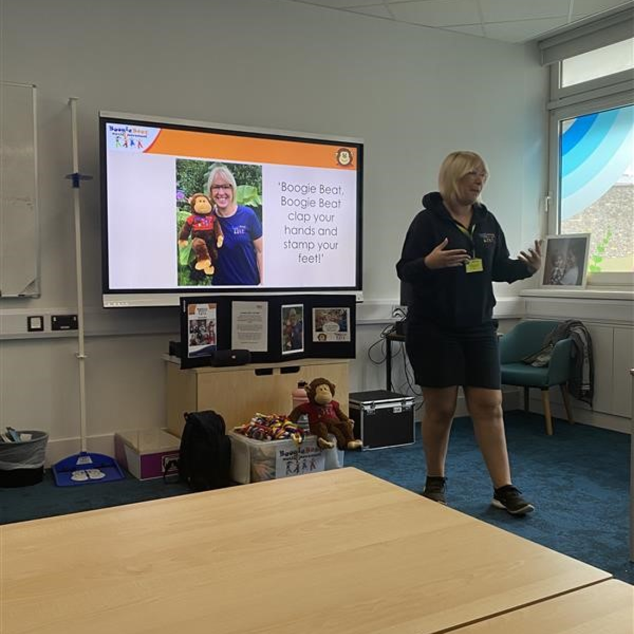 Naomi giving talk to learners about Boogie Beat