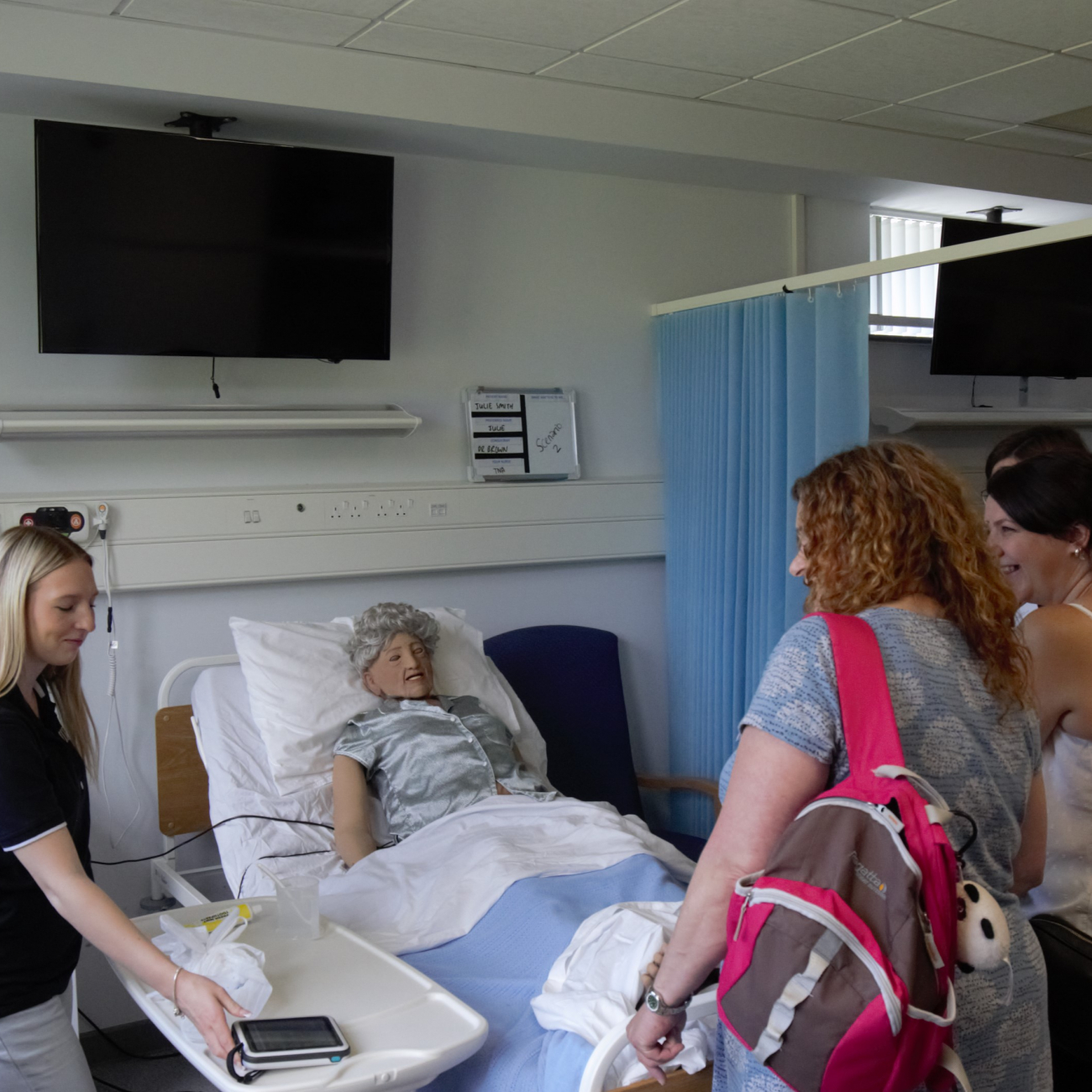 Learners and employers in simulation suite.