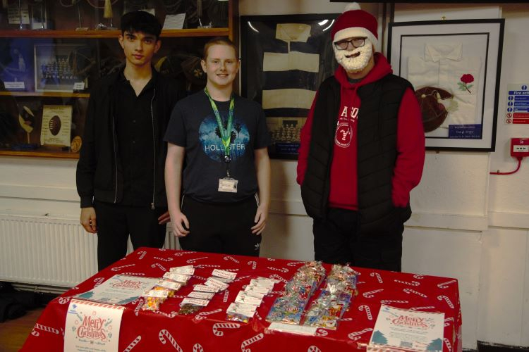 Students selling items for the Business Enterprise Project